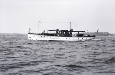 Ship to Shore: Cummins Model F Image